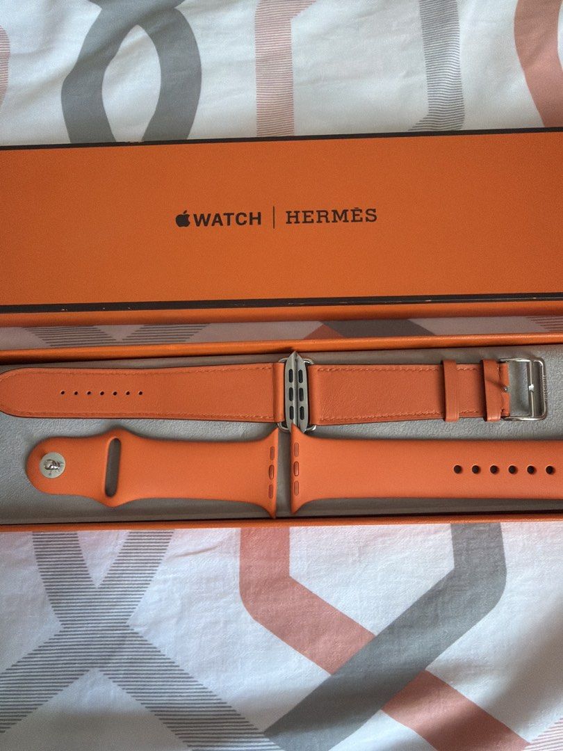 Apple Watch Hermes Leather and Silicone Strap (Category: Women's Watches) located in Angeles City. Submitted by cessrielle (Listing ID 1461624999, Image 2). Description: Like New, PRISTINE condition. Can do delivery and meet ups around Ermita or Taft area. PM for more inquiries :)).