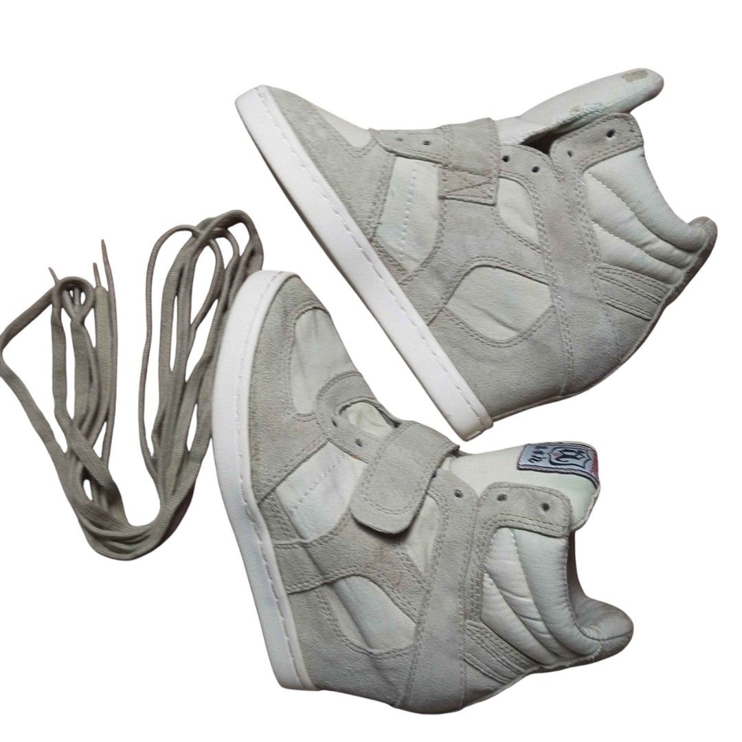 Ash bowie wedge (Category: Wedges) located in Abucay. Submitted by gentle_thriftworld (Listing ID 1461653056, Image 1). Description: Ash bowie wedge sneaker Size: 37 on tag actual size: 35.5-36/22cm - Good condition - Lightly used - rust and minor stains.