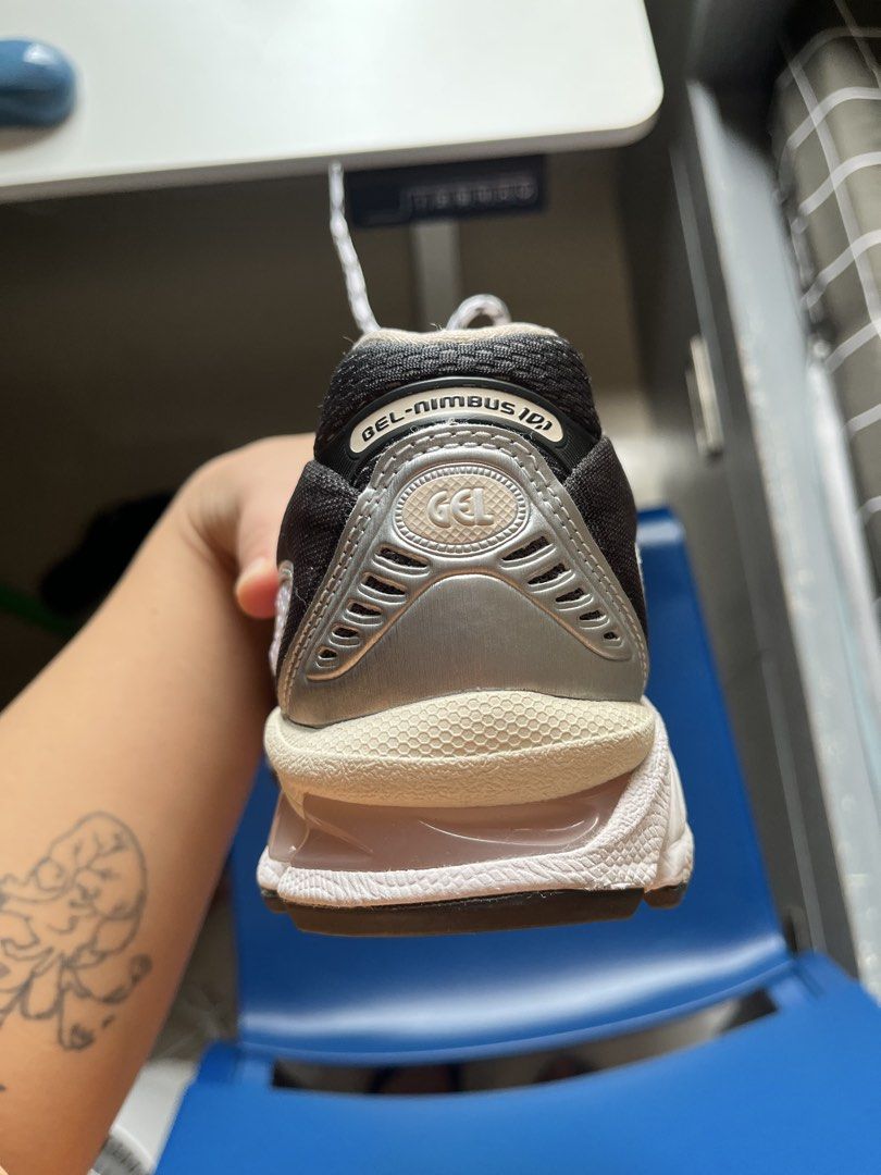Asics Gel-Nimbus 10.1 (Category: Casual Shoes) located in Pasig City. Submitted by jemsbyyt818 (Listing ID 1461585856, Image 2). Description: Bought it sa US. Not for me yung color pala. Since I have yung green one. Condition: Super Clean and LIKE NEW pa. Thrice nagamit. Wala lang box since sa balik bayan box siya kasama. Price slightly nego..