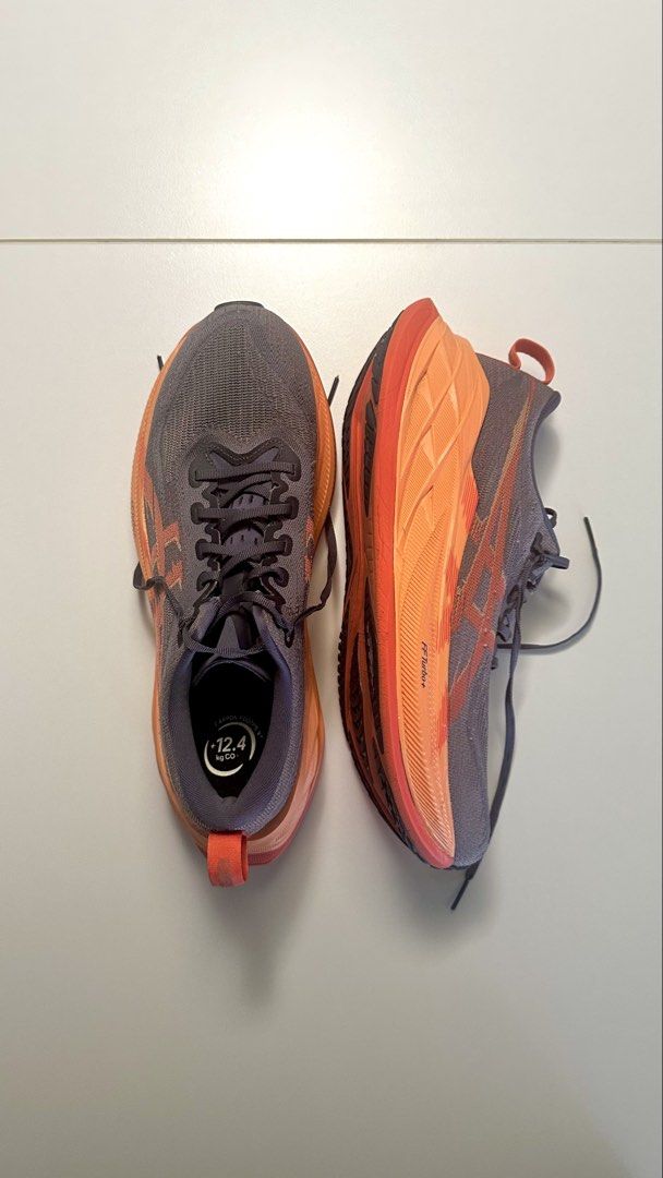 ASICS Superblast 2 (Category: Sneakers) located in Makati City. Submitted by migsbaltasar (Listing ID 1461584815, Image 2). Description: Size: US 10 Colorway: Blue Fade / Edo Purple Mileage: below 250km Inclusions: 2 pair ASICS performance socks Bought February 2025 Well-maintained and still has plenty of life left Selling because I’m rotating/reducing my running shoes No major damage/issues Ideal for long runs, easy runs and daily training.
