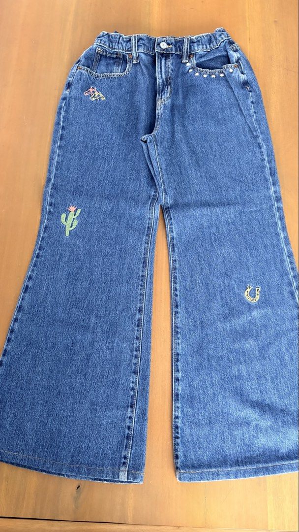 Assorted girl’s bottoms (Category: Jeans) located in Pasig City. Submitted by bituin18 (Listing ID 1461562821, Image 3). Description: 400 each. From my daughter’s closet. Size in pictures. .
