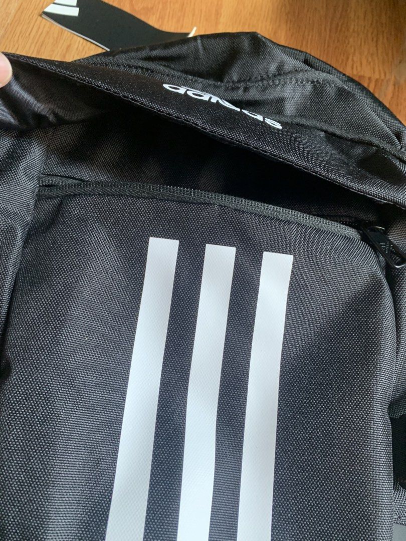 Authentic Backpack (Category: Luxury Bags & Wallets) located in Binangonan. Submitted by carou21023 (Listing ID 1461579921, Image 3). Description: .