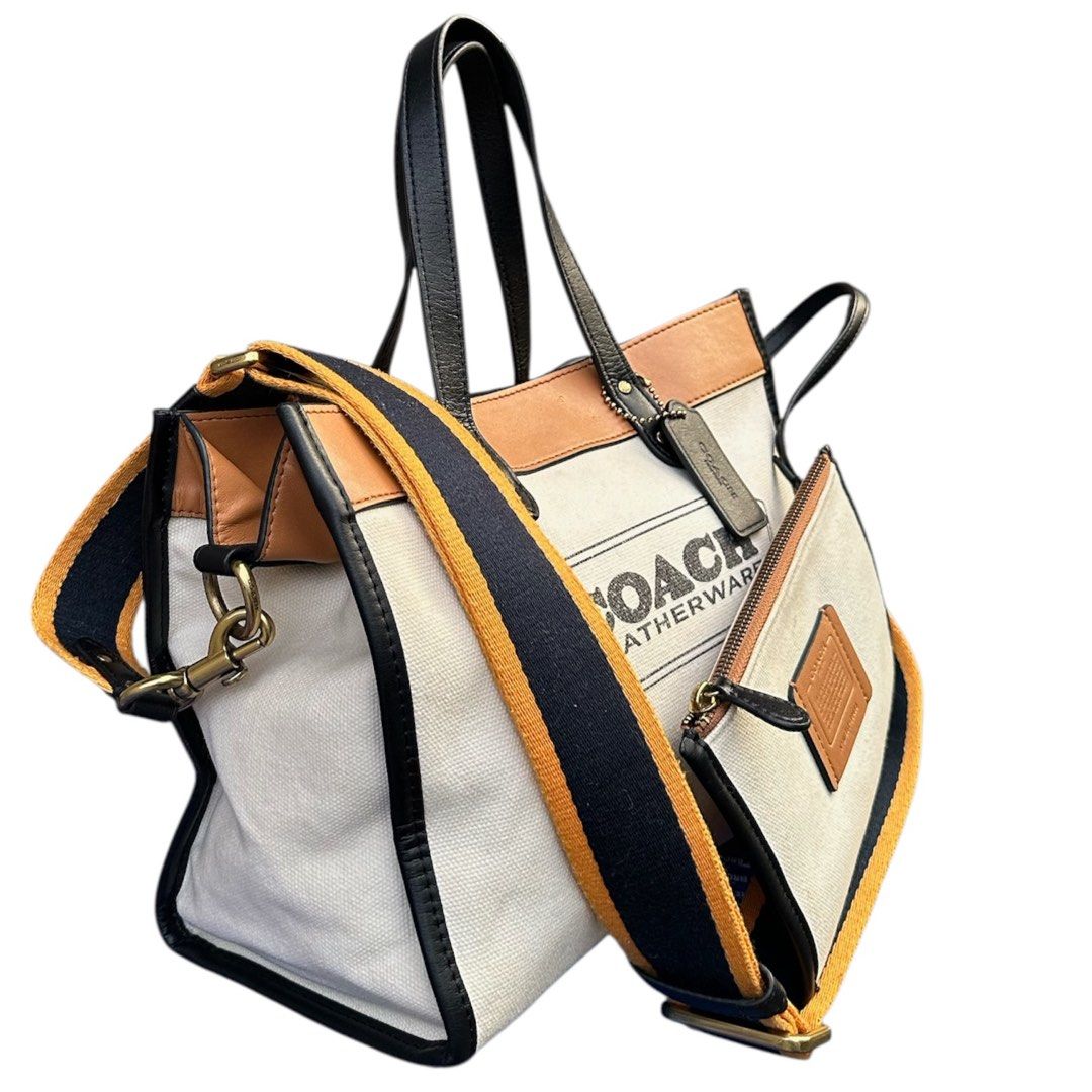 Authentic COACH (Category: Cross-body Bags) located in San Fabian. Submitted by rei_aniels (Listing ID 1461566999, Image 3). Description: Authentic COACH Excellent Condition Super nice in actual 2way Bag Adjustable Strap Canvas / Leather Magaan Lang Med. size Kasya umbrella .