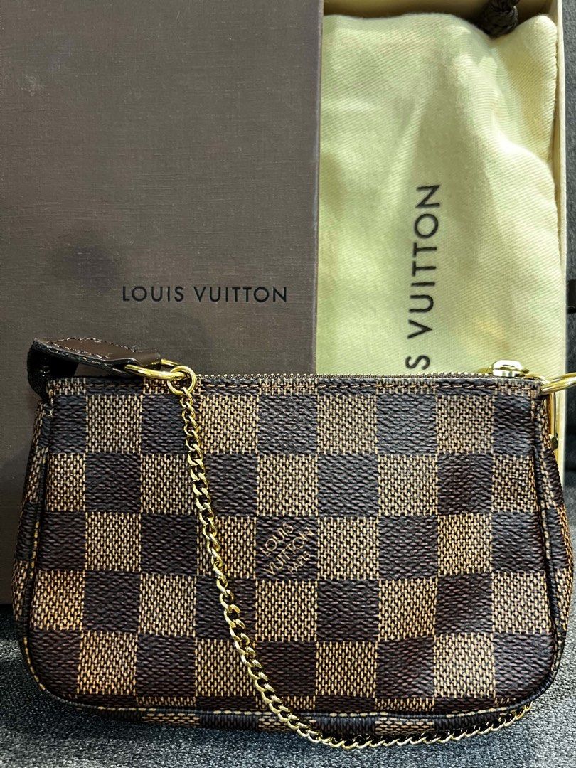Authentic Louis Vuitton Mini Pochette (Category: Purses & Pouches) located in Tarlac. Submitted by kopi.roti (Listing ID 1461785848, Image 2). Description: .