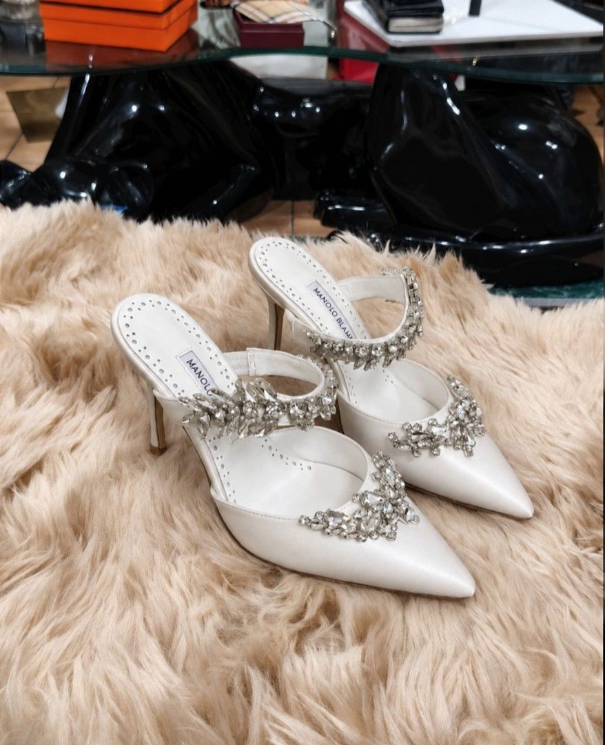 Authentic Manolo Blahnik Larum Sandals With Authenticity Document, Dustbag and Box (Category: Heels) located in La Trinidad. Submitted by designerluxeshop (Listing ID 1447640444, Image 2). Description: Pre-owned Manolo Blahnik Larum heels sandals with authenticity document, dustbag and box size 38, 💯% original, in good condition, shipping is free, message me if interested, delivery is by schedule discount is offered for cash buyer layaway is acc