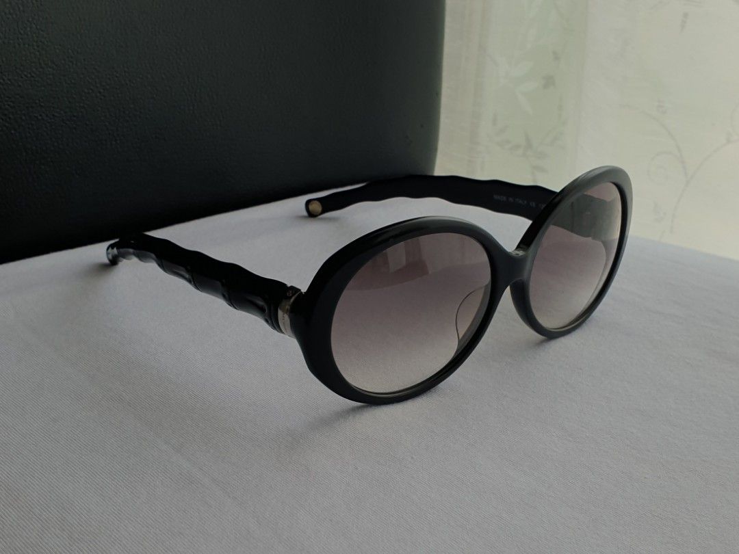 Authentic Michael Kors Sunglasses (Category: Sunglasses & Eyewear) located in Quezon City. Submitted by WasalakTwo (Listing ID 1461703532, Image 1). Description: Bought in Korea Made in Italy Goodcondition Still presentable Open for delivery nationwide.