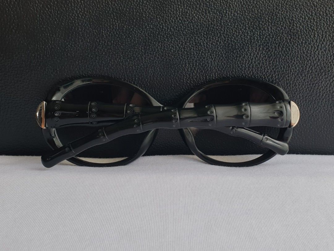 Authentic Michael Kors Sunglasses (Category: Sunglasses & Eyewear) located in Quezon City. Submitted by WasalakTwo (Listing ID 1461703532, Image 3). Description: Bought in Korea Made in Italy Goodcondition Still presentable Open for delivery nationwide.
