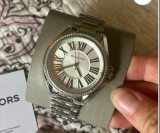 (Category: ) located in . Submitted by Authentic4Less_OLShop (Listing ID 1461687247, Image 1). Description: .