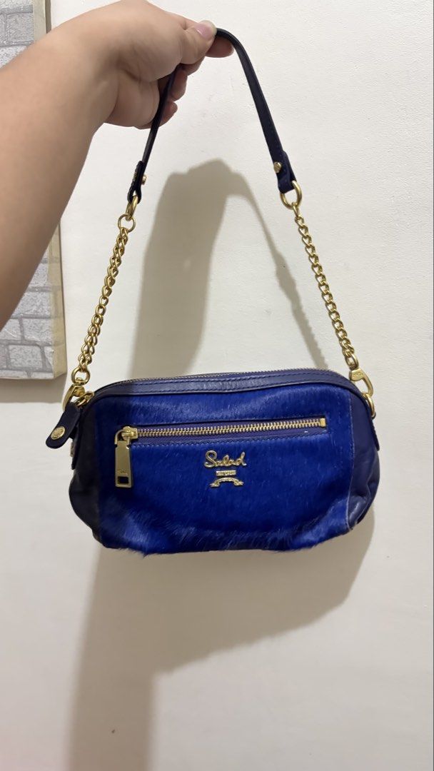 Authentic Salad kili-kili bag (Category: Shoulder Bags) located in Manila. Submitted by _revault (Listing ID 1461722823, Image 1). Description: sign of usage .