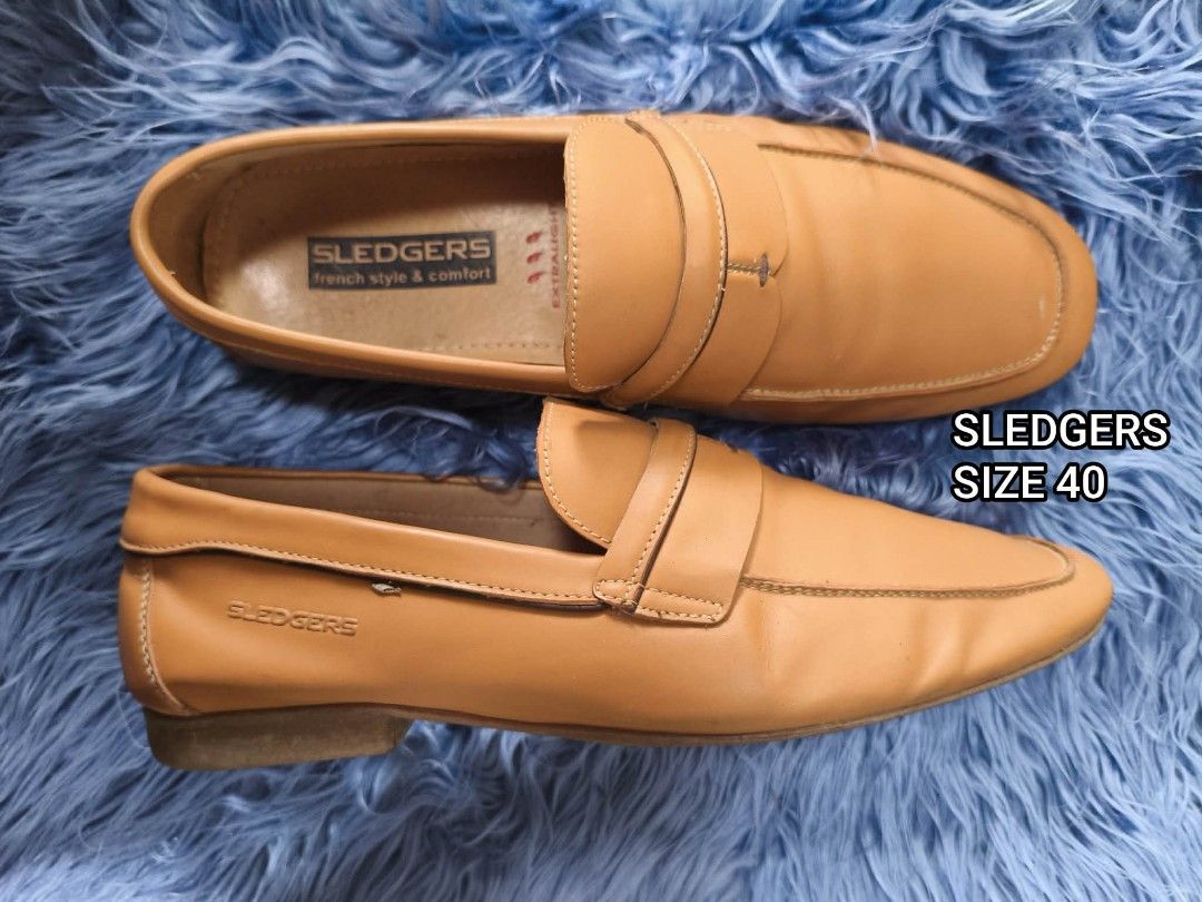 Authentic Sledgers Leather Shoes (USED) (Category: Dress Shoes) located in Angeles City. Submitted by donedealnaidol (Listing ID 1461747372, Image 1). Description: Authentic Used Sledgers Dress Shoes Size: US 7 Condition: 9/10 Issues: Very minimal Signs of Usage (Almost not noticeable).