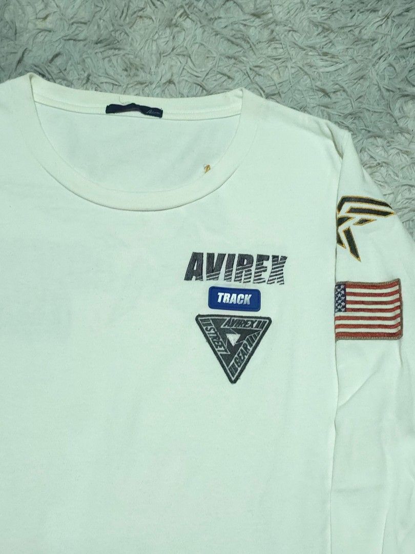 Avirex USA (Category: Formal Shirts) located in Abulug. Submitted by humanwhosellthings (Listing ID 1461601861, Image 3). Description: AVIRÈX ✅️Size: Medium ✅️Dimes: 20W x 25L ✅Condition: Excellent ✅Issue: Minimal stain, maliit na scratch ✅Color Rate: 9.5/10.