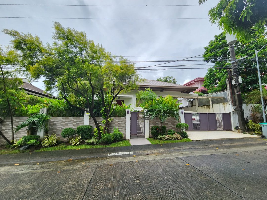 (Category: ) located in . Submitted by luxuryinnov (Listing ID 1461633324, Image 1). Description: .