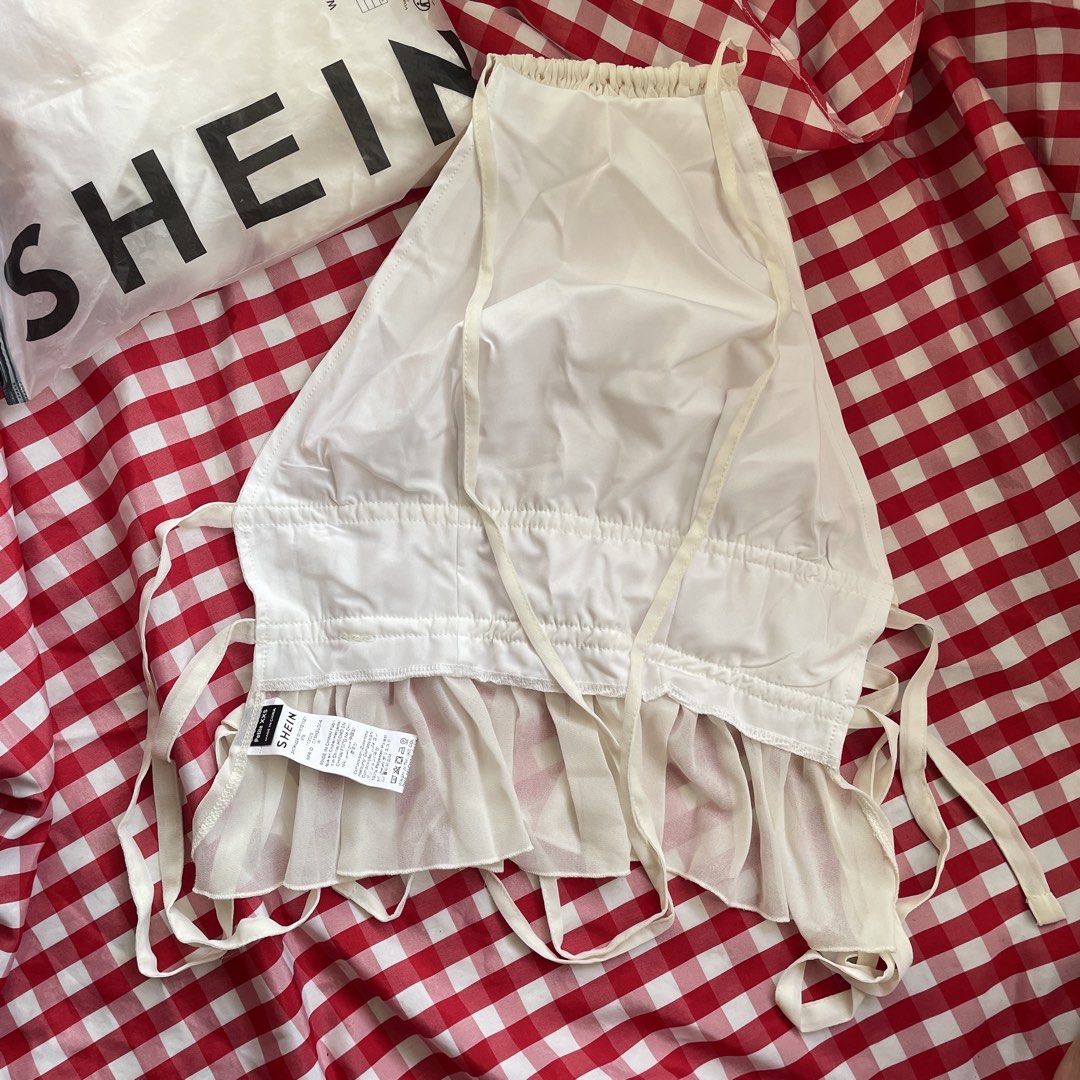 BackLess Tank Top Petite Women (Category: Sleeveless) located in Manila. Submitted by bhelle28.moon (Listing ID 1461663874, Image 3). Description: FOR SALE‼️ BRANDNEW No issues MOP Gcash Only MOD Lalamove/JnT DM me if you’re interested..