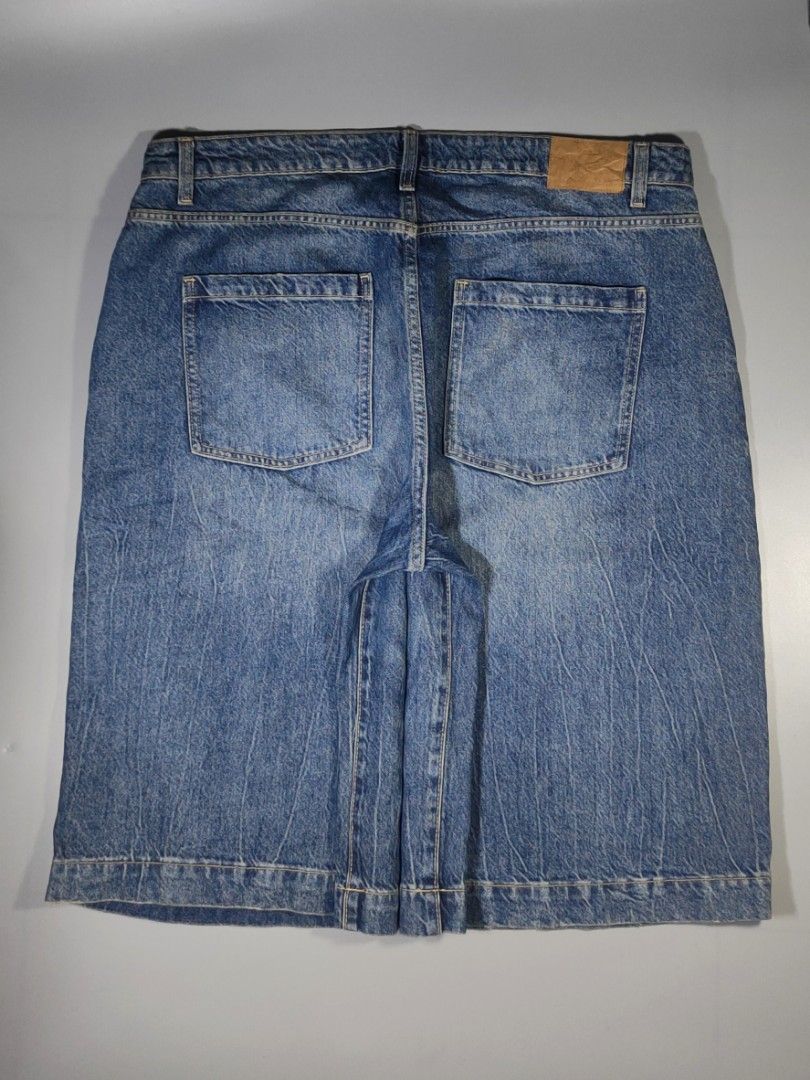Baggy Jorts (Category: Shorts) located in Abucay. Submitted by ian.thrift_ph (Listing ID 1461744855, Image 3). Description: Size 40 (need belt if too big) Length 26 Hem 15.