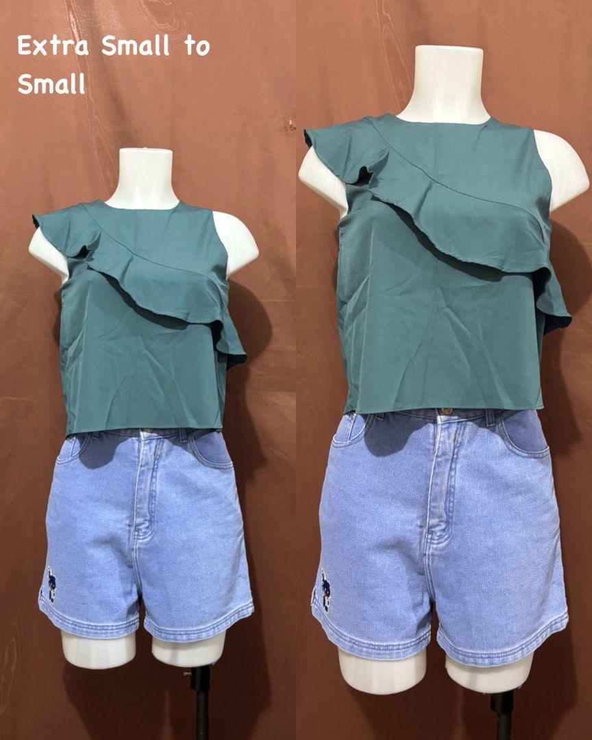 Bakuna Style Sleeveless Tops and Blouses (Category: Sleeveless) located in Tumauini. Submitted by prelovedbyjael (Listing ID 1461616801, Image 3). Description: 120 pesos each. Price negotiable. Magaganda po lahat yan. No flaws. Size indicated in each photo. You can message me for more pictures..