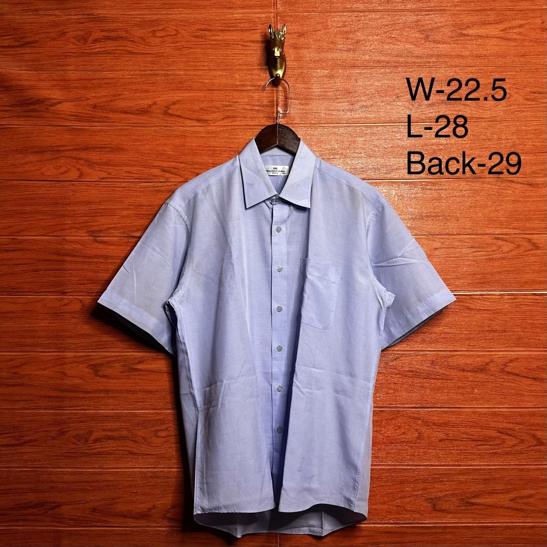 Balenciaga Paris Button down (Category: Formal Shirts) located in Quezon City. Submitted by donklasiko (Listing ID 1461581109, Image 2). Description: Condition: 9.5+/10 Pristine condition Issue: non Refer to the dimension 🤗 PM FOR MORE DETAILS NO RETURN, NO EXCHANGE & NO REFUND! ✅I ALSO ACCEPT TRADE/SWAP TO ANYTHING JUST DROP YOUR OFFER Please manage your expectations, this is a secondhand item. What you see is what you get 😊 💵MOP: GCASH, BDO 