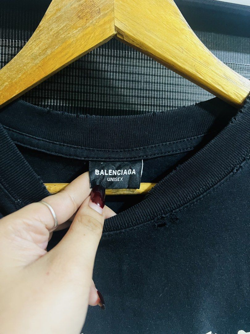 Balenciaga Tape Type Distressed (Category: Tshirts & Polo Shirts ) located in Manila. Submitted by irenekaren57943 (Listing ID 1461725066, Image 3). Description: 𝐁𝐀𝐋𝐄𝐍𝐂𝐈𝐀𝐆𝐀 𝐓𝐚𝐩𝐞 𝐓𝐲𝐩𝐞 𝐃𝐢𝐬𝐭𝐫𝐞𝐬𝐬𝐞𝐝 ➤ 𝟐𝟒 𝐖 | 𝟑𝟎 𝐋 ➤ 𝟗.𝟕 | 𝐋𝐢𝐤𝐞 𝐍𝐞𝐰 ➤ 𝐍𝐞𝐞𝐝 𝐖𝐚𝐬𝐡 𝐒𝐭𝐲𝐥𝐞 𝐩𝐨 𝐲𝐚𝐧𝐠 𝐦𝐠𝐚 𝐩𝐮𝐧𝐢𝐭 𝐩𝐮𝐧𝐢𝐭 𝐧𝐚 𝐣𝐚𝐧! .