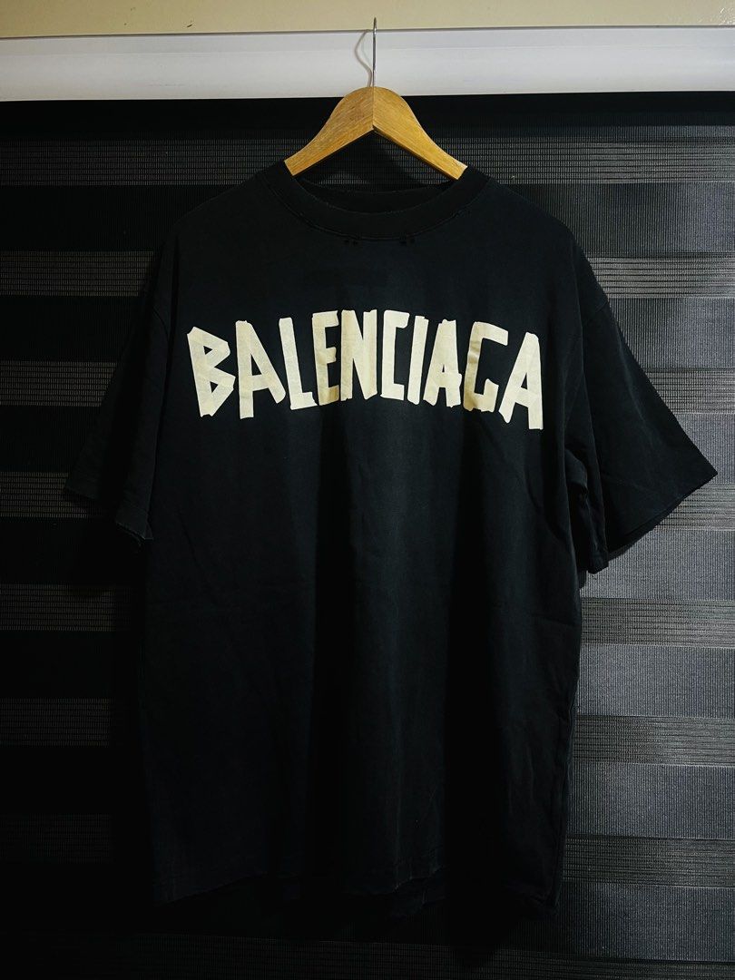 Balenciaga Tape Type Distressed (Category: Tshirts & Polo Shirts ) located in Manila. Submitted by irenekaren57943 (Listing ID 1461725066, Image 1). Description: 𝐁𝐀𝐋𝐄𝐍𝐂𝐈𝐀𝐆𝐀 𝐓𝐚𝐩𝐞 𝐓𝐲𝐩𝐞 𝐃𝐢𝐬𝐭𝐫𝐞𝐬𝐬𝐞𝐝 ➤ 𝟐𝟒 𝐖 | 𝟑𝟎 𝐋 ➤ 𝟗.𝟕 | 𝐋𝐢𝐤𝐞 𝐍𝐞𝐰 ➤ 𝐍𝐞𝐞𝐝 𝐖𝐚𝐬𝐡 𝐒𝐭𝐲𝐥𝐞 𝐩𝐨 𝐲𝐚𝐧𝐠 𝐦𝐠𝐚 𝐩𝐮𝐧𝐢𝐭 𝐩𝐮𝐧𝐢𝐭 𝐧𝐚 𝐣𝐚𝐧! .