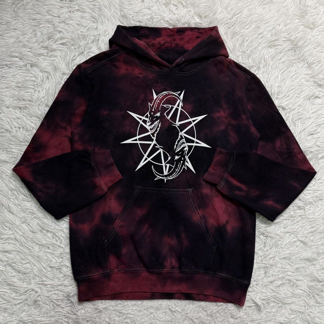 Band slipknot (Category: Hoodies) located in Baguio. Submitted by sellingtonshop (Listing ID 1461586183, Image 1). Description: r16. Slipknot dyed hoodie Size: S Dimes: 26*21 Condition: excellent Issue: none Mine: 680 Steal: 780 Grab: 880.