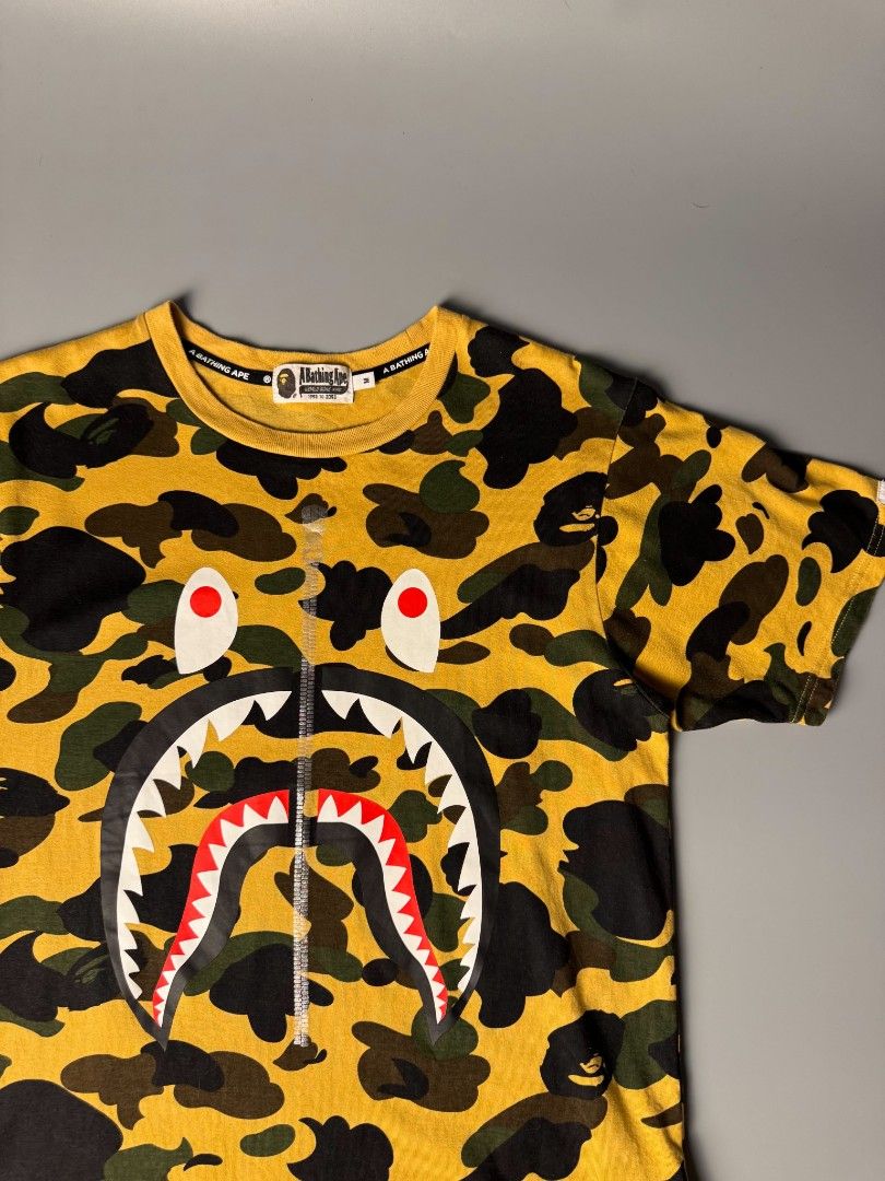 BAPE SHARK 2X USED (Category: Tshirts & Polo Shirts ) located in San Pedro. Submitted by jv_aman_ (Listing ID 1461768329, Image 3). Description: .
