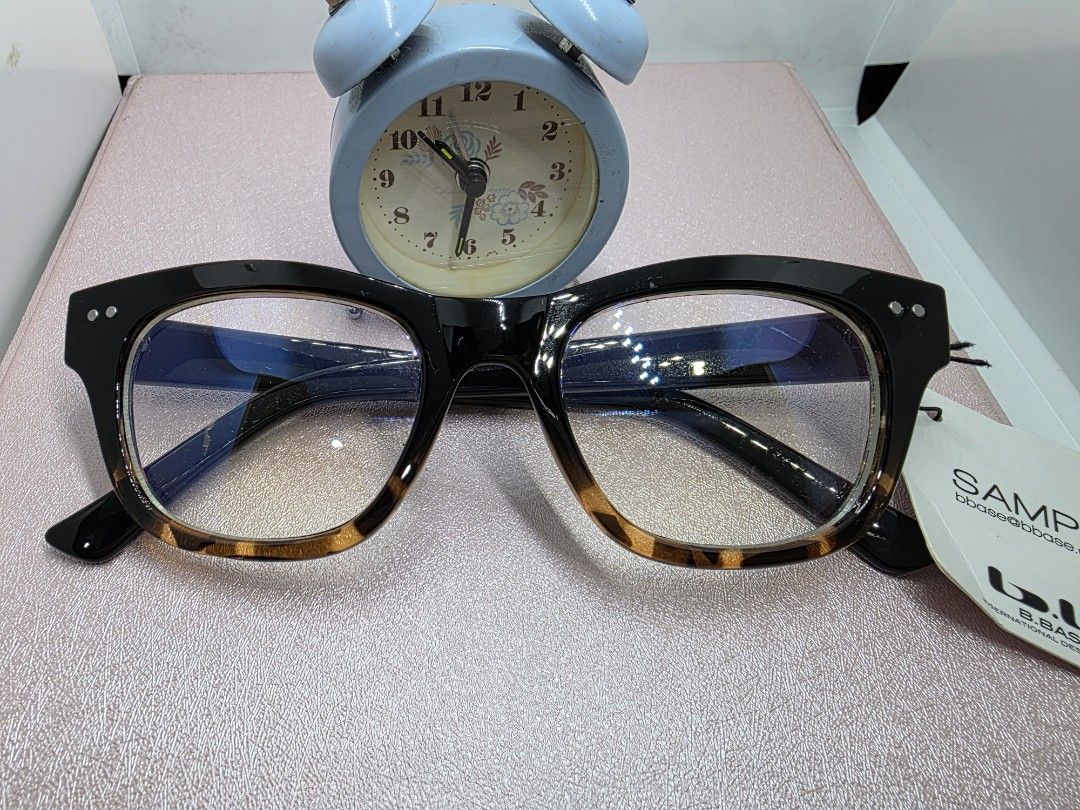 BBase eyewear HK (Category: Sunglasses & Eyewear) located in La Trinidad. Submitted by zasha28 (Listing ID 1461624782, Image 1). Description: .