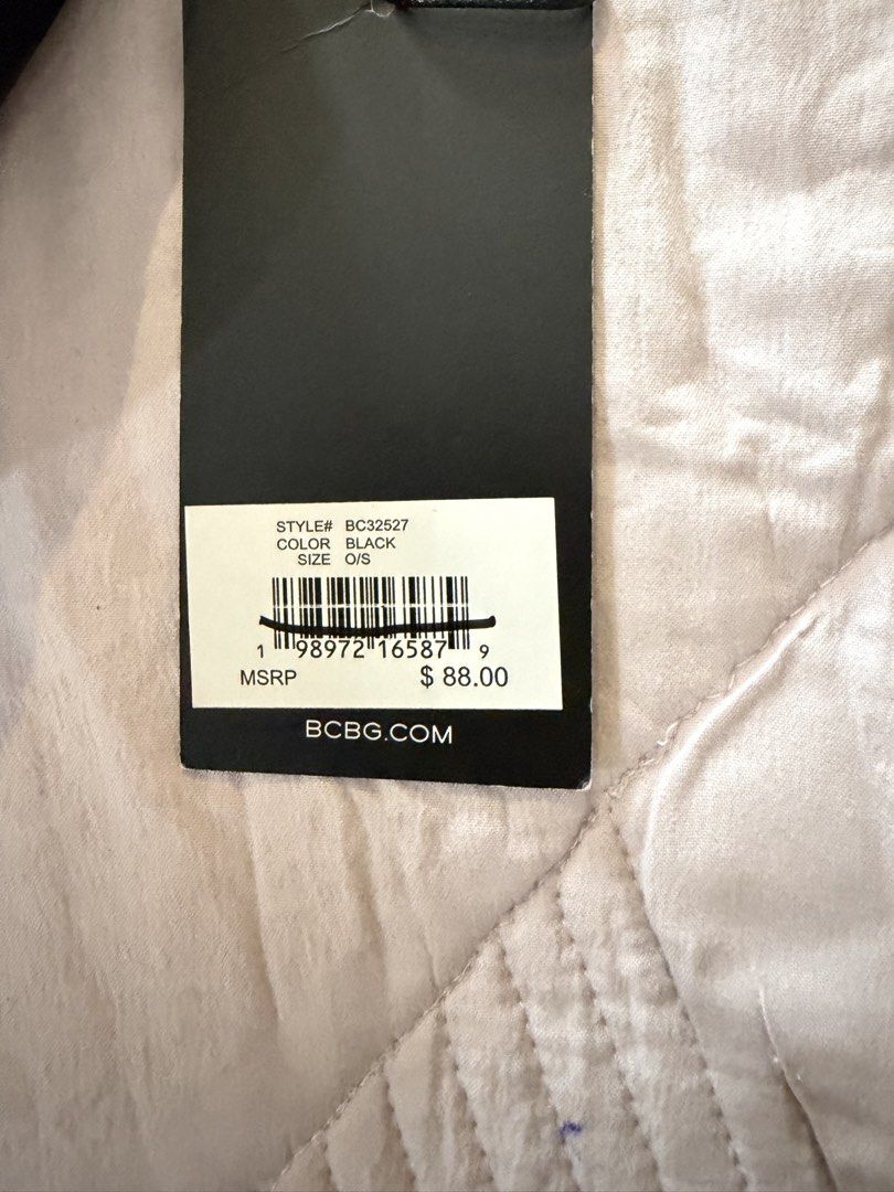 BCBG Black Crescent Shoulder Bag (Category: Shoulder Bags) located in Taytay. Submitted by gvccloset (Listing ID 1461601097, Image 2). Description: - Brand: BCBG - Style: Crescent Shoulder Bag - Color: Black - Size: One Size (O/S) - Original MSRP: $88.00 - Features: Unique curved shape, single strap - Bought in USA .