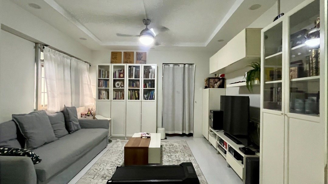 (Category: ) located in . Submitted by akthaza (Listing ID 1461672108, Image 1). Description: .