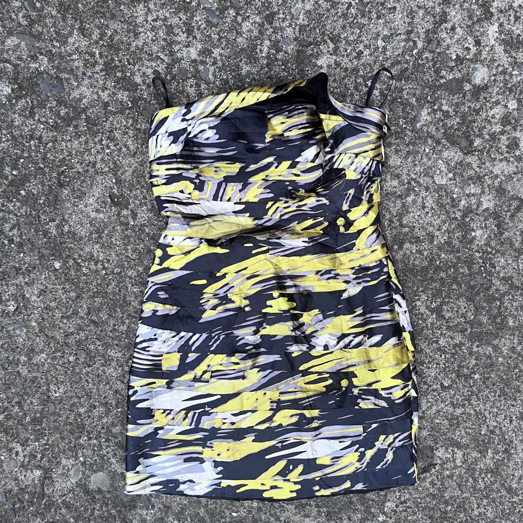 Bebe Y2k Dress (Category: Dresses) located in Nagcarlan. Submitted by swiftgem-d189 (Listing ID 1461594145, Image 3). Description: Pm for more details!.