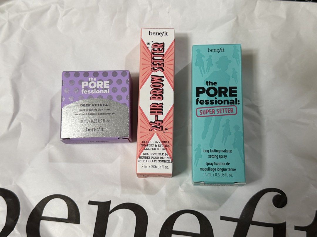Benefit Cosmetics The POREfessional mini (Category: Makeup) located in Cainta. Submitted by abt21 (Listing ID 1461577564, Image 1). Description: - Benefit The POREfessional Deep Retreat pore-clearing clay mask (10ml) - Benefit The POREfessional 24-HR Brow Setter (2ml) - Benefit The POREfessional Super Setter long-lasting makeup setting spray (15ml) - All products are travel-sized - Perfect for trying out popular Benefit items.
