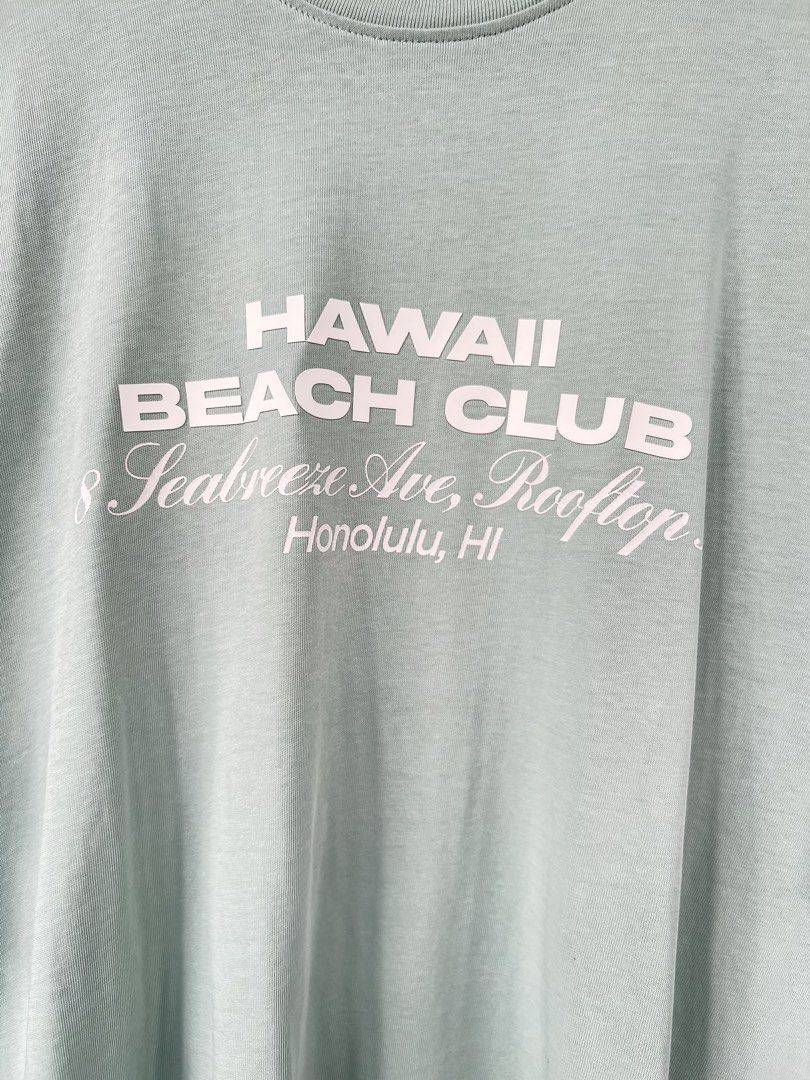 Bershka Hawaii Graphic Tshirt (Category: Tshirts & Polo Shirts ) located in Cavite. Submitted by slumbermanila (Listing ID 1461569870, Image 2). Description: Bershka Hawaii Graphic Tshirt mint green in good condition .