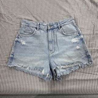 (Category: ) located in . Submitted by preloved.mae (Listing ID 1461580784, Image 1). Description: .