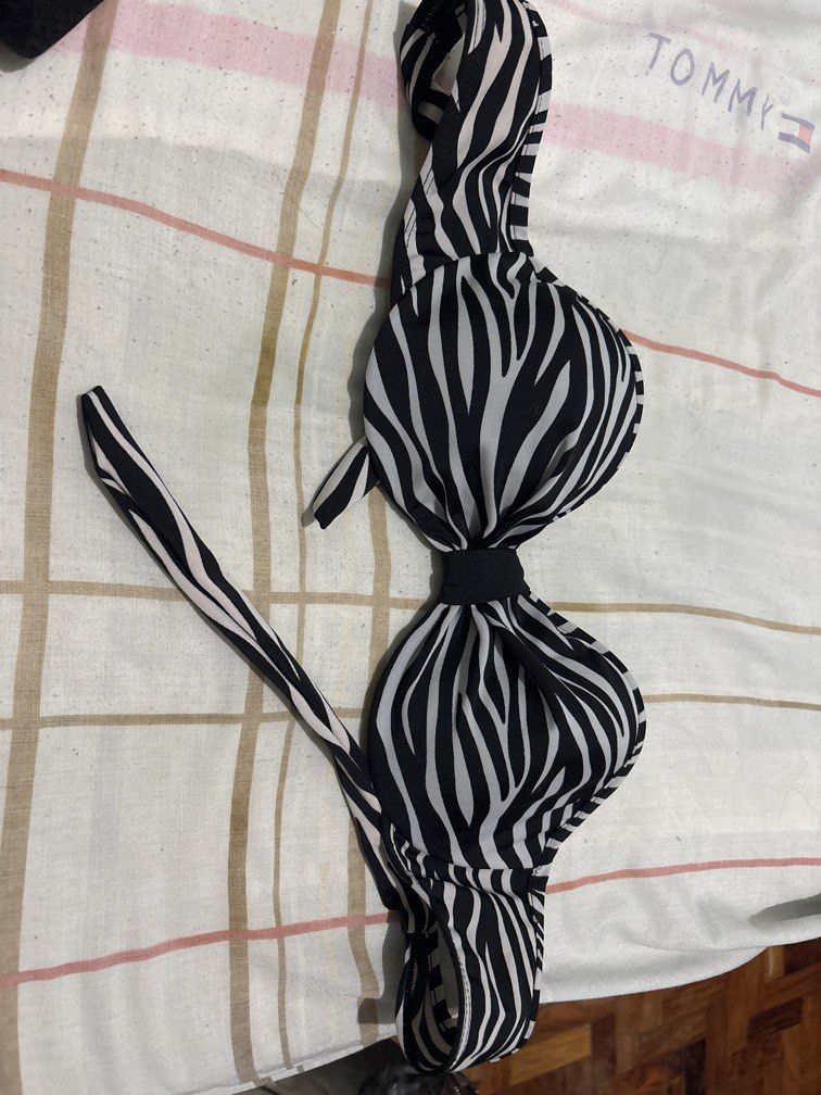 Bikini bra 13 wdth pag nakatali (Category: Bikinis & Swimsuits) located in Manila. Submitted by vintageaccessories (Listing ID 1461709856, Image 1). Description: .
