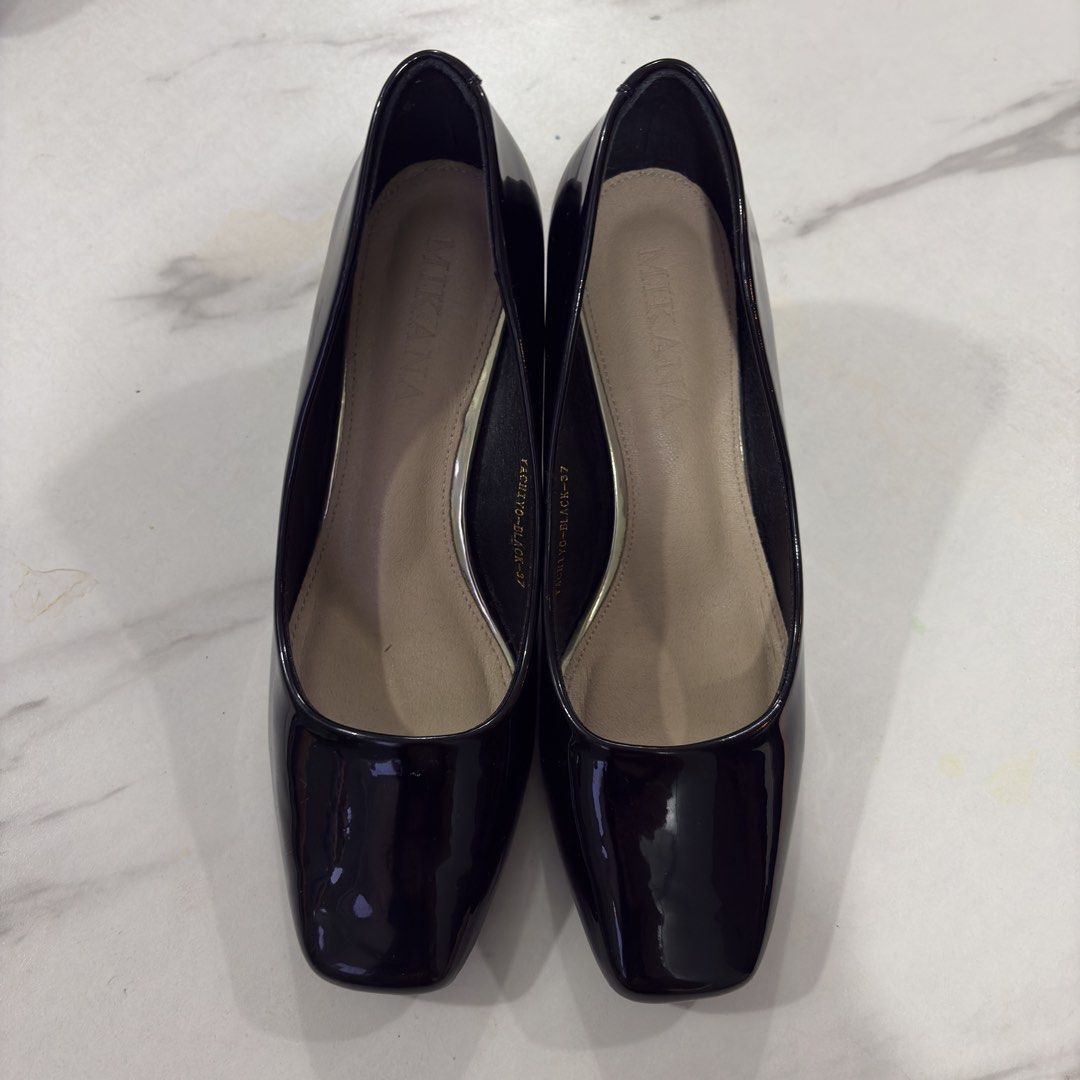 Black Heels (Category: Heels) located in Manila. Submitted by wildstar-a982 (Listing ID 1461628638, Image 1). Description: Mikana Black Heels Size 37 Worn once only Location: Baliwag, Bulacan Can do meetup around Baliwag. Shipping: J&T, Lalamove, or SPX Buyer will shoulder sf expenses. RFS: wrong size.