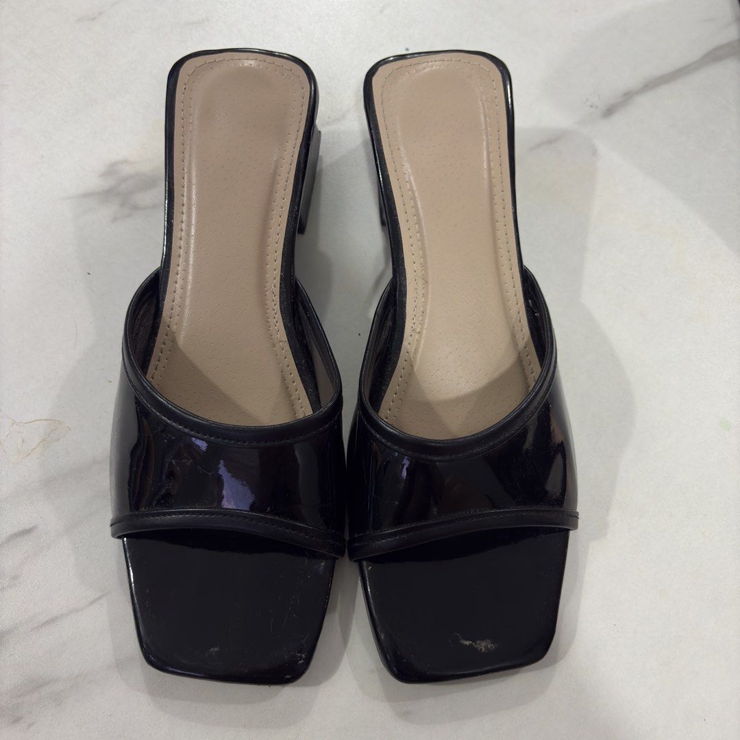 Black Patent Square Toe Block Heel Mules Sandals (Category: Heels) located in Manila. Submitted by wildstar-a982 (Listing ID 1461630084, Image 3). Description: Marikina Made Black Square Toe Heels Size 37 Location: Baliwag, Bulacan - can do meetup around baliwag Shipping: J&T, Lalamove, and SPX - shipping fee will be buyer’s expense .