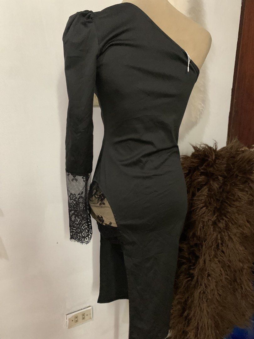 Black sexy dress (Category: Dresses) located in Manila. Submitted by spaceshop12345 (Listing ID 1461727198, Image 1). Description: .