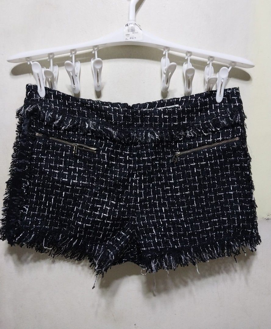 Black Tweed Frayed Shorts (Category: Shorts) located in Manila. Submitted by PrinceDani.Clothing (Listing ID 1461638014, Image 1). Description: Black tweed shorts size 30in waist 11in length excellent condition .