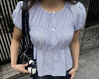 (Category: ) located in . Submitted by nomnombye (Listing ID 1461614515, Image 1). Description: .