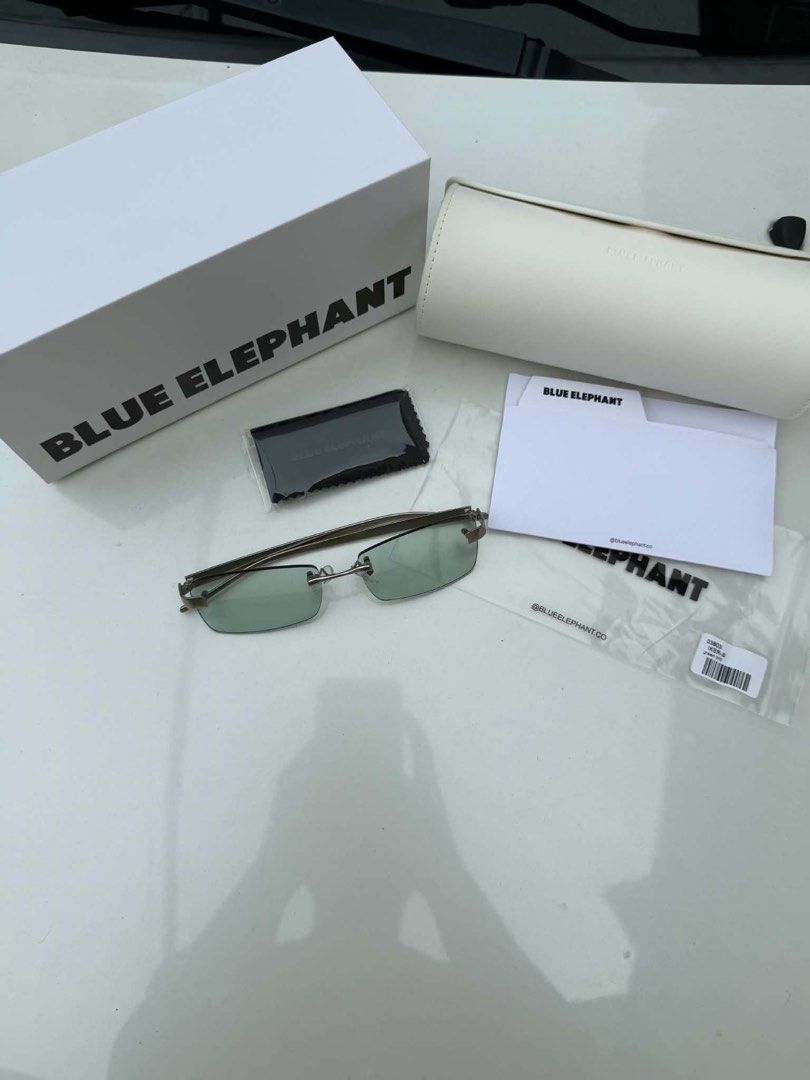 Blue Elephant iker-s Green Tint (Category: Sunglasses & Eyewear) located in Las Pinas. Submitted by euphrasia_ (Listing ID 1461676090, Image 1). Description: Blue Elephant iker-s Green Tint brandnew (never been used) bought in thailand Authentic and complete RFS: decluttering price is negotiable for SURE BUYERS 📍Las Piñas City meetup or lalamove.