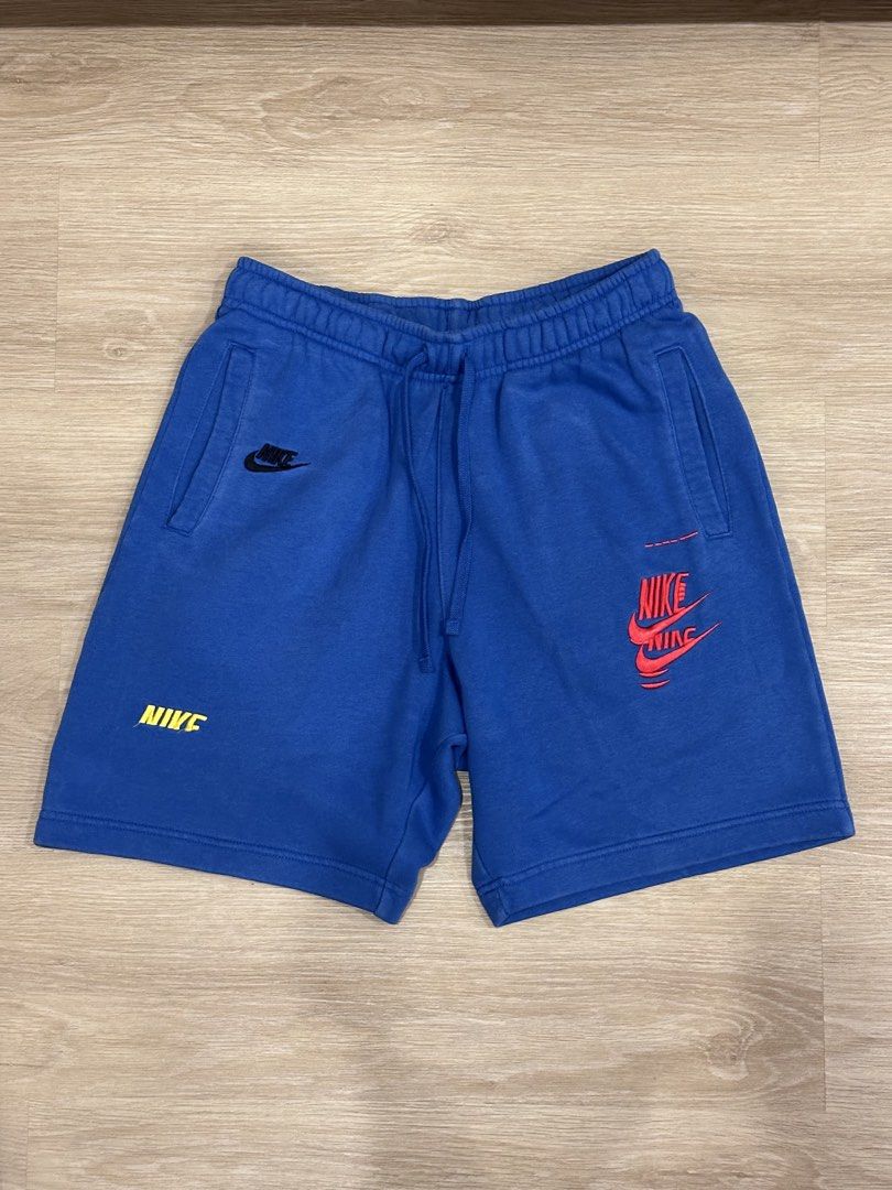 BLUE NIKE SHORTS (LARGE) (Category: Shorts) located in Quezon City. Submitted by adsyy (Listing ID 1461658759, Image 1). Description: .