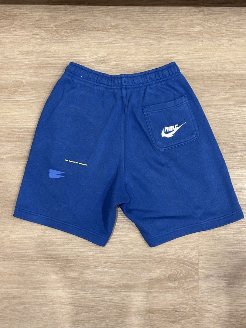 BLUE NIKE SHORTS (LARGE) (Category: Shorts) located in Quezon City. Submitted by adsyy (Listing ID 1461658759, Image 2). Description: .