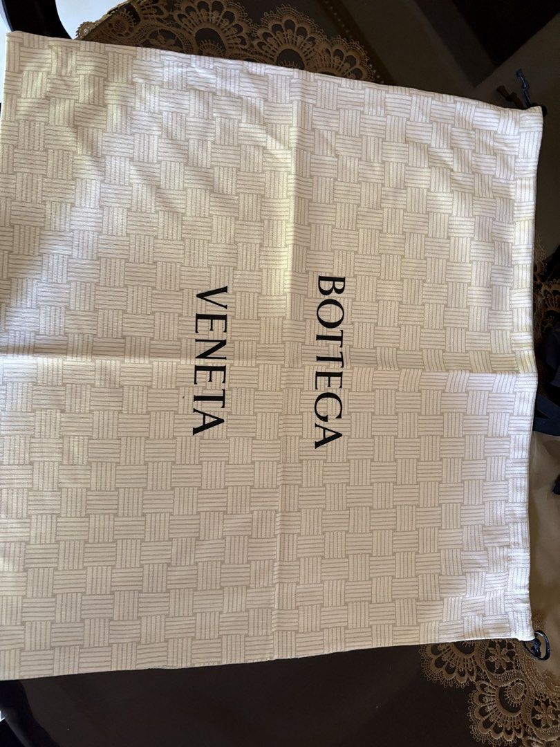 Bottega Veneta Dust Bag (Category: Luxury Bags & Wallets) located in Iloilo. Submitted by renza. (Listing ID 1461596541, Image 3). Description: ✅ Like New ✅Authentic ✅UK Parcel Please note: Prices may vary depending on the size of the dust bag. The final price will be based on the selected size and specifications..