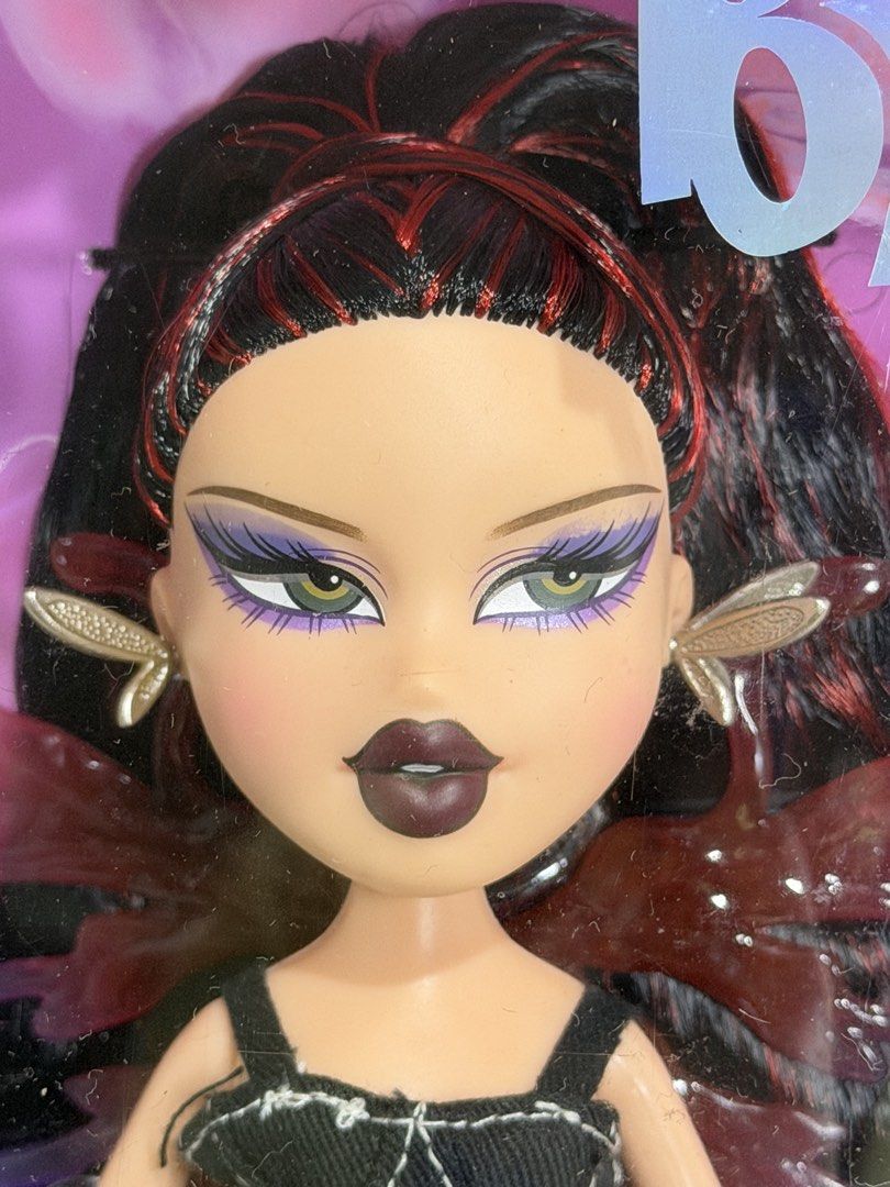 BRATZ FASHION PIXIEZ DOLL - LINA (Category: Kids Toys) located in Quezon City. Submitted by dollbiz (Listing ID 1461698298, Image 2). Description: ON HAND: Has factory defect on the eyeshadow.