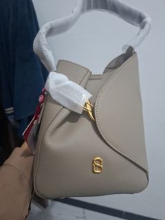 (Kategori: ) berada di . Dikirim oleh silverstorm.8ee688 (ID iklan 1460694593, Gambar 1). Deskripsi: .