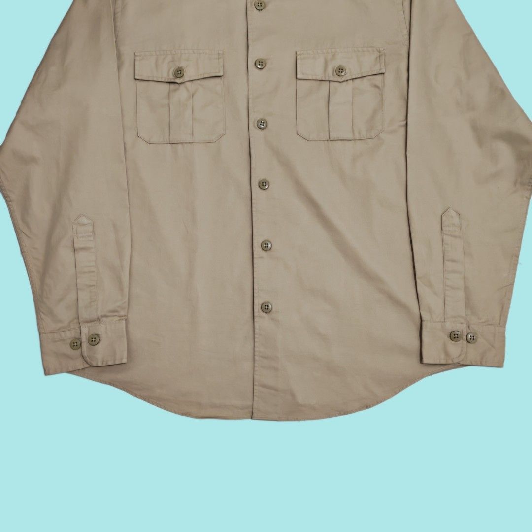 Brooks Brothers Button up Shirt (Category: Formal Shirts) located in Tarlac. Submitted by senkustuff (Listing ID 1461740353, Image 3). Description: - Brooks Brothers Tan Long Sleeve Button Up Shirt - Regent Fit, Size L - 100% Cotton Fabric - Two Chest Pockets with Button Closures - Button Cuffs - Versatile for Casual or Smart Casual Outfits Dimes Length:32 Width :24 Shoulder:20 Sleeves:26.5 📌Color may due to lighting 📌 Pm for more details 📌 Pa