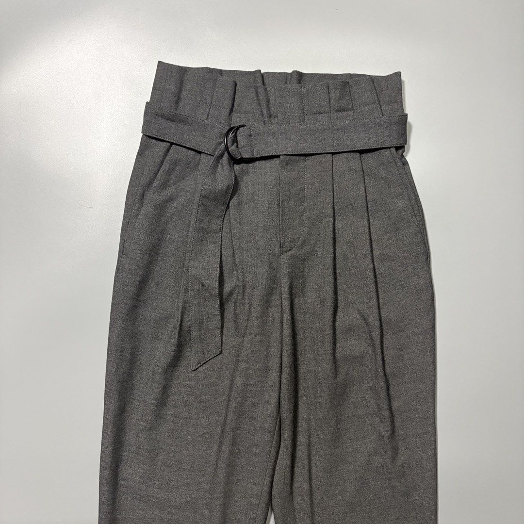 Brunello Cucinelli Gray 100% Wool Belted Pants (Category: Other Bottoms) located in Tayabas. Submitted by tayabaskartell (Listing ID 1461708626, Image 2). Description: Cut main tag.