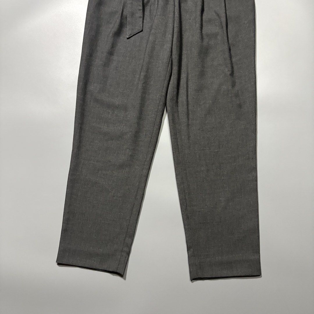 Brunello Cucinelli Gray 100% Wool Belted Pants (Category: Other Bottoms) located in Tayabas. Submitted by tayabaskartell (Listing ID 1461708626, Image 3). Description: Cut main tag.