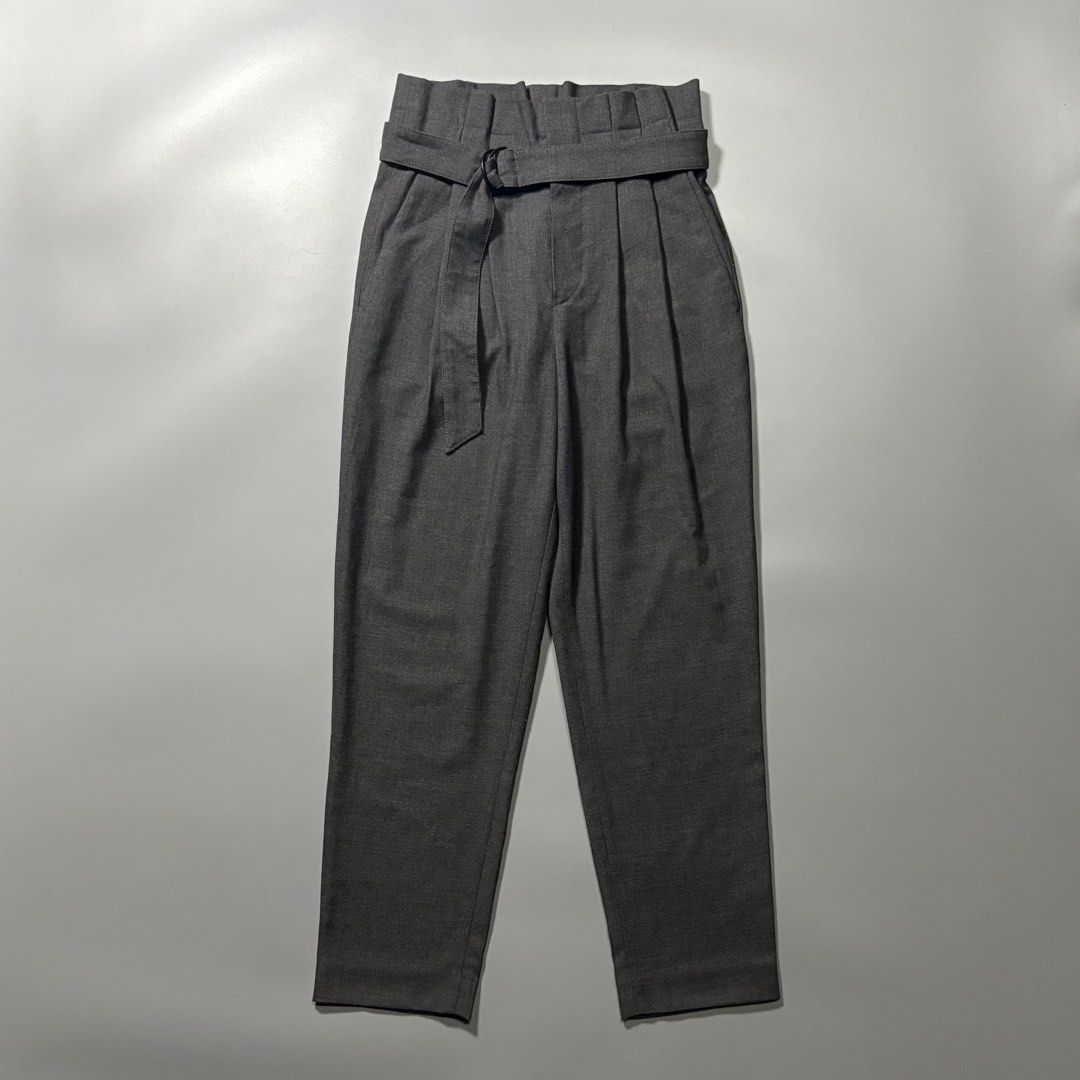 Brunello Cucinelli Gray 100% Wool Belted Pants (Category: Other Bottoms) located in Tayabas. Submitted by tayabaskartell (Listing ID 1461708626, Image 1). Description: Cut main tag.