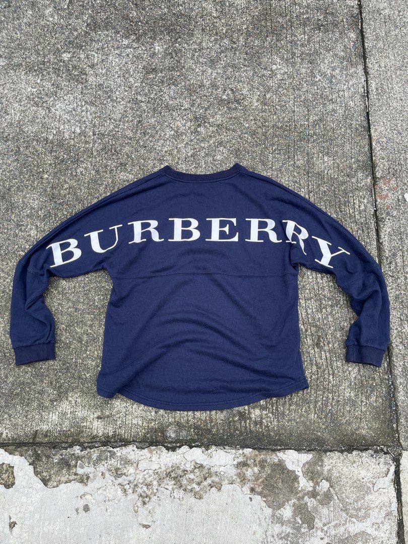 Burberry big logo sweater (Category: Coats, Jackets and Outerwear) located in Cavite. Submitted by brick.mnl (Listing ID 1461564838, Image 1). Description: Size M on tag Excellent condition No issue .