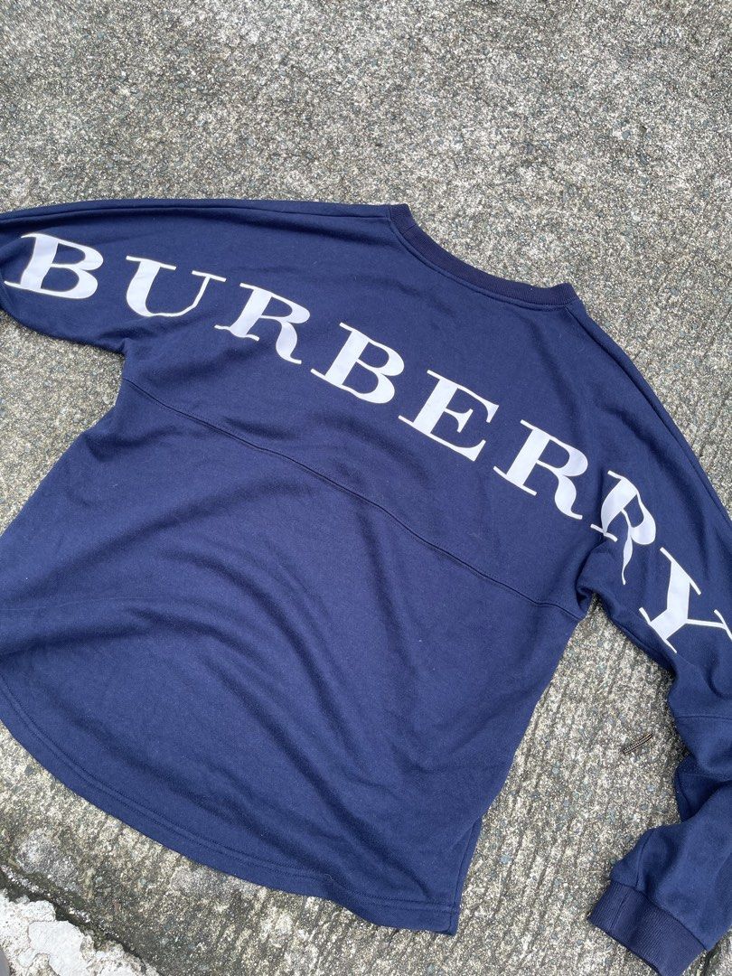 Burberry big logo sweater (Category: Coats, Jackets and Outerwear) located in Cavite. Submitted by brick.mnl (Listing ID 1461564838, Image 2). Description: Size M on tag Excellent condition No issue .