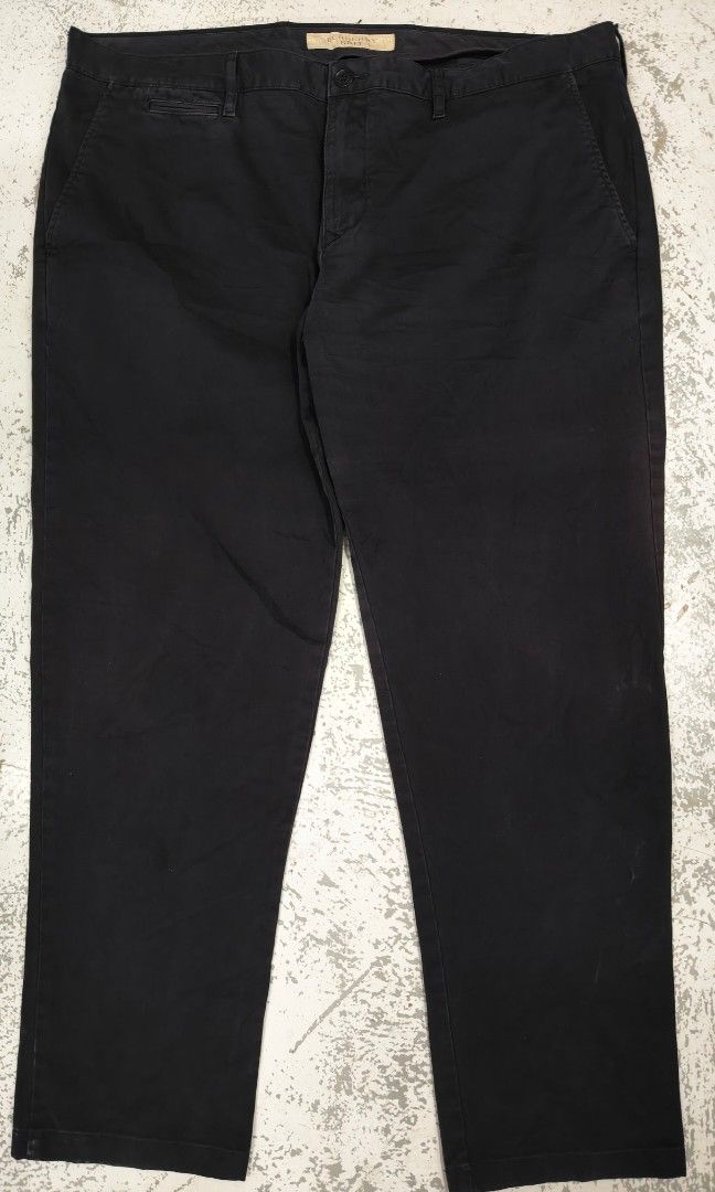 Burberry Brit trouser pants (Category: Trousers) located in Cabadbaran. Submitted by jem1124 (Listing ID 1461643258, Image 1). Description: 39 waistline 37 length 7.5 hem Good condition.